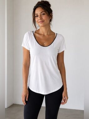 LOLË open back t-shirt size small